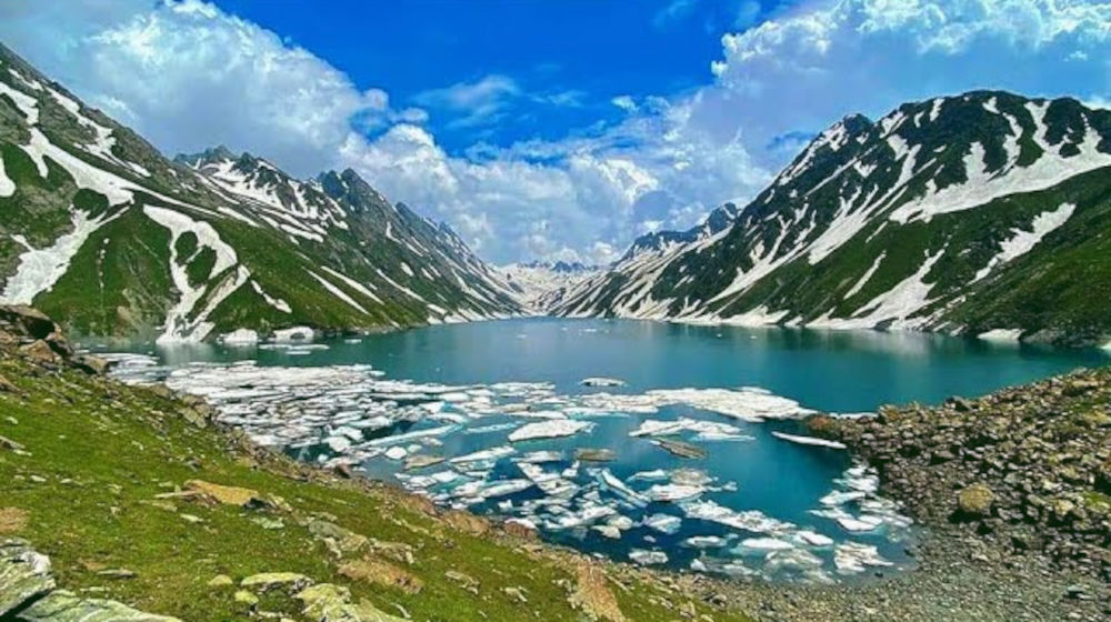 Aharbal Kounsarnag Lake Trek